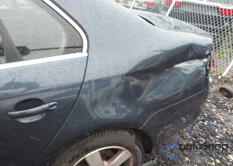 2009 Volkswagen Jetta Se from USA, damaged, VIN 3VWRZ71K39M132103